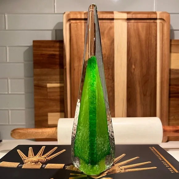Scandinavian Crystal Art Glass Christmas Tree Emerald Modern Sculpture (8.5”) - Picture 5 of 5